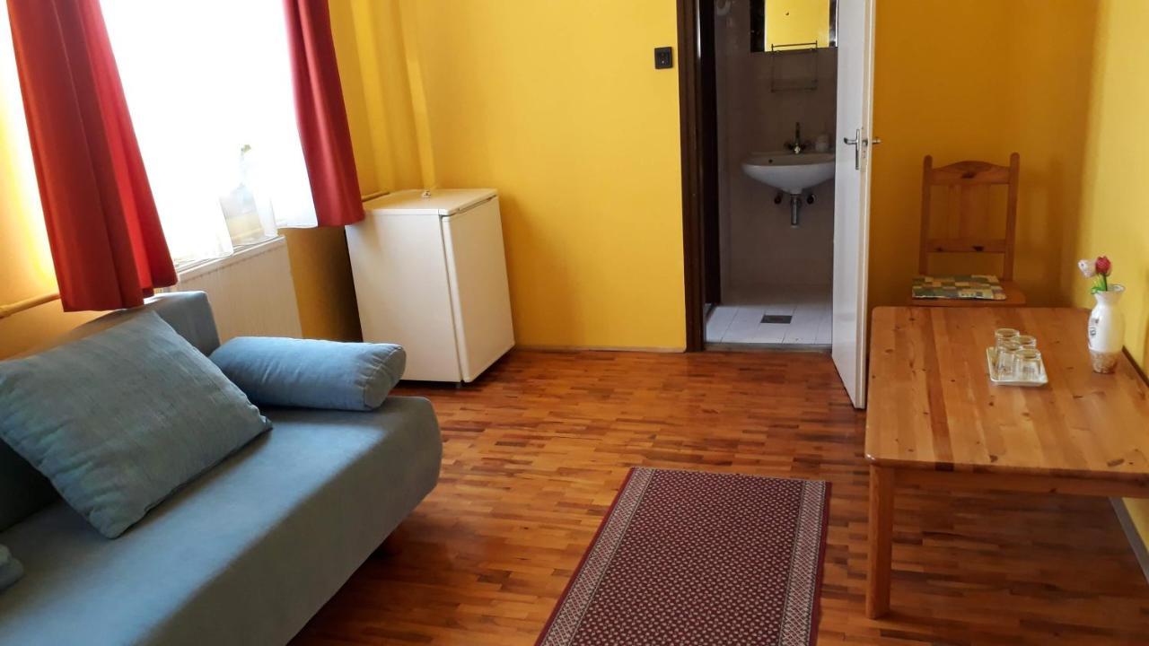 Centrum Apartman Hotel Hajdúszoboszló Екстериор снимка