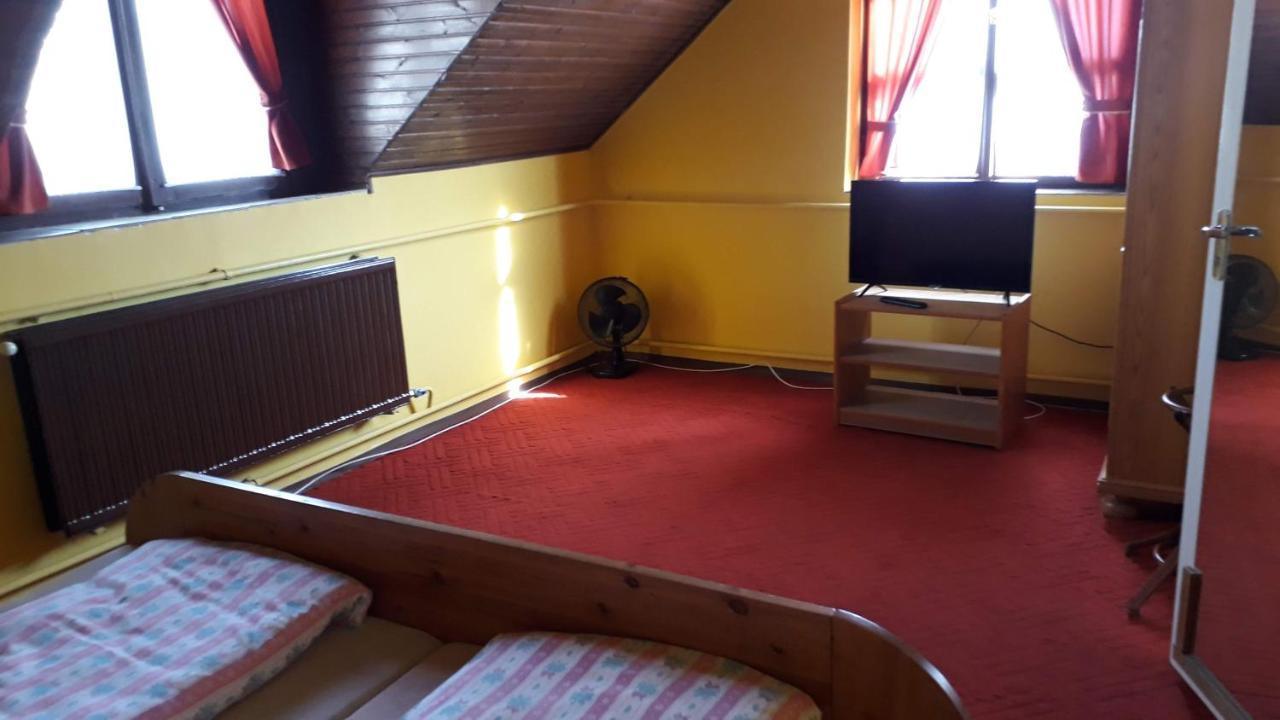 Centrum Apartman Hotel Hajdúszoboszló Екстериор снимка