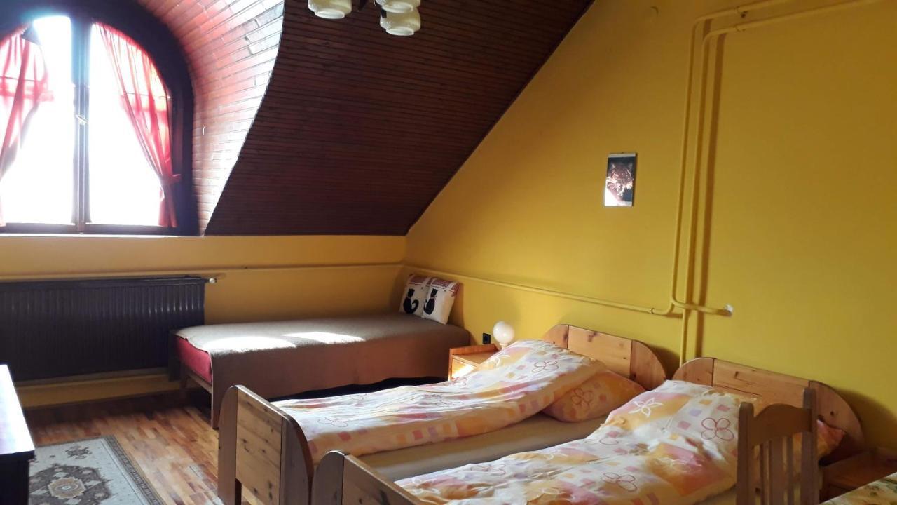 Centrum Apartman Hotel Hajdúszoboszló Екстериор снимка