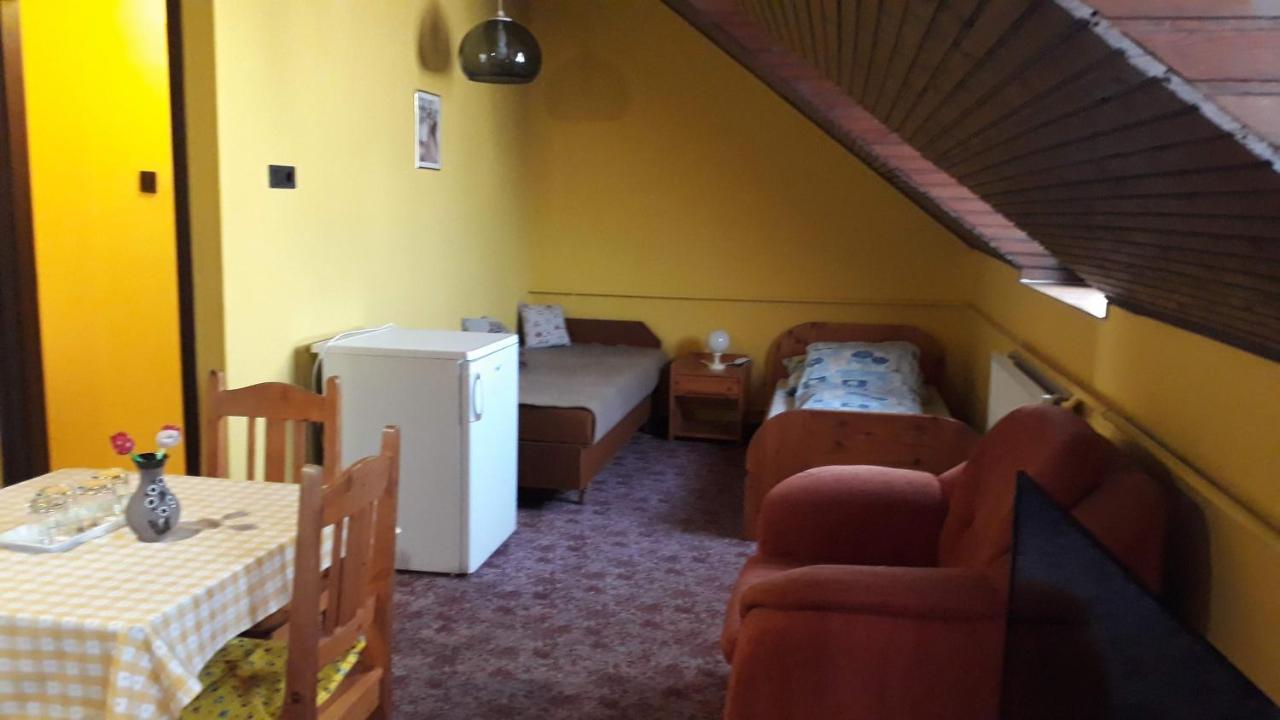 Centrum Apartman Hotel Hajdúszoboszló Екстериор снимка